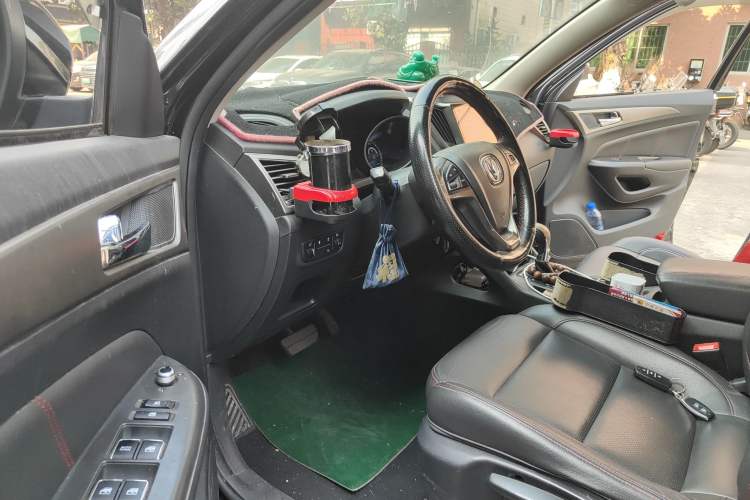 Used CHANGAN CS75 2014 1.8T Automatic Elite Model China IV Standard
