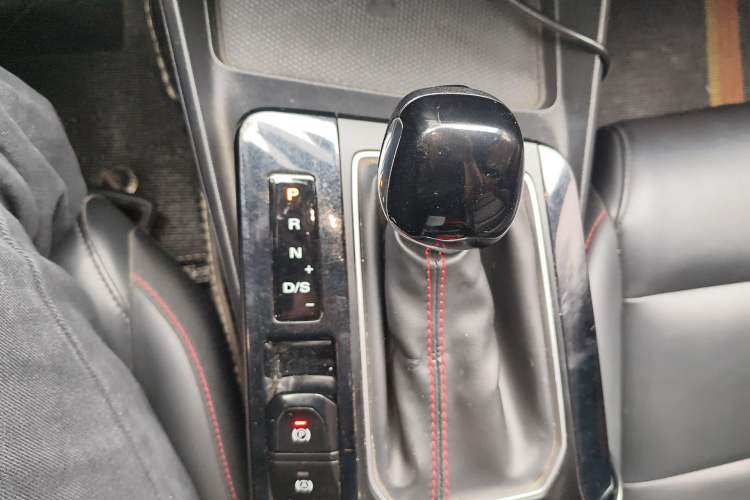 Used MG 5 2021 Revised Version 180 DVVT CVT Youth Luxury Edition