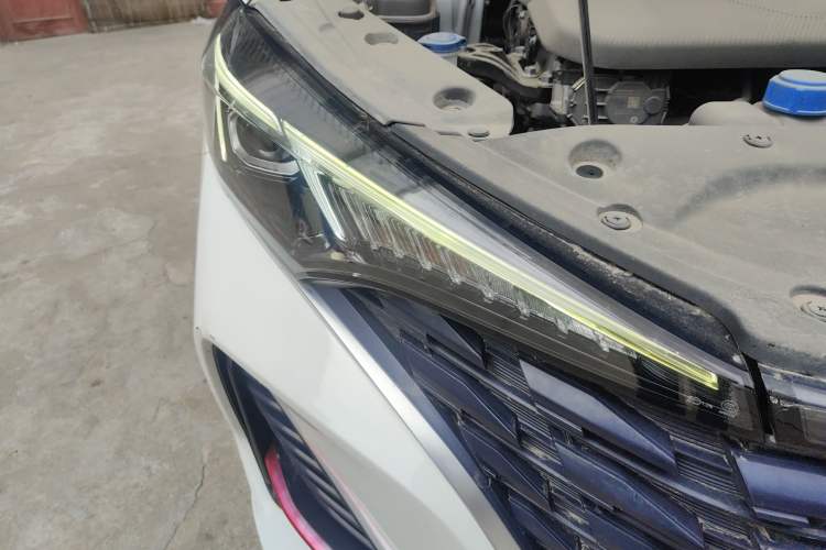 Used CHANGAN Eado 2022 PLUS Blue Whale NE 1.4T GDI DCT Prestige Edition Right Front Headlight