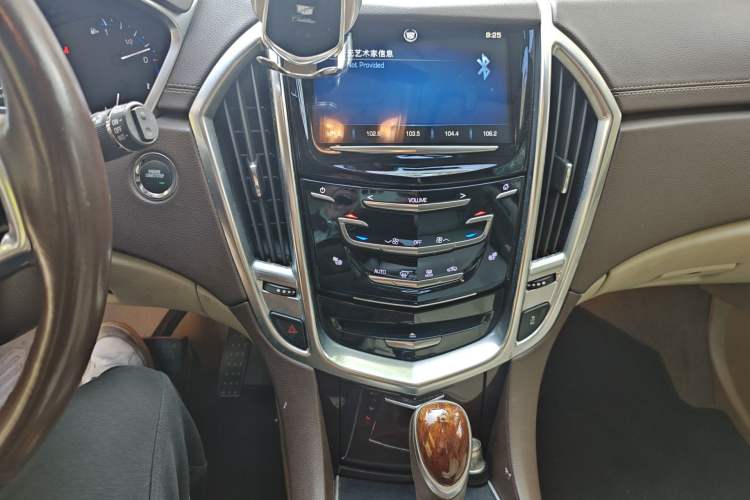 Used Cadillac SRX 2014 3.0L Elite Model Audio And AC Panel
