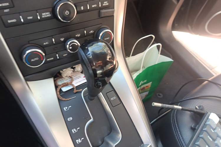 Used Chevrolet Captiva 2017 2.4L 4x4 Flagship Edition 7-Seater