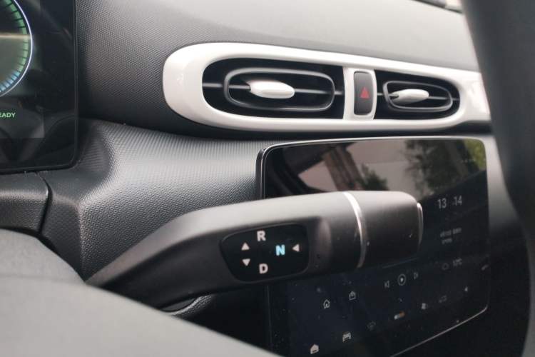 Used Leapmotor T03 2025 310 Comfort Edition Gear Lever