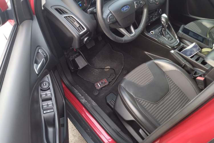 Used Ford Focus 2015 Sedan EcoBoost 125 Automatic Supreme Style Edition
