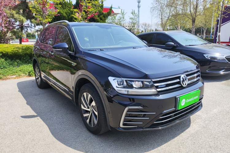 Used Volkswagen Tiguan L New Energy 2020 430 PHEV Plug-in Hybrid Prestige Edition Front Right 45 Deg