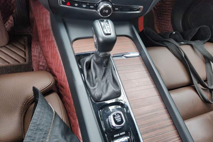 Used Volvo S60 2020 T4 Zhiyuan Luxury Edition