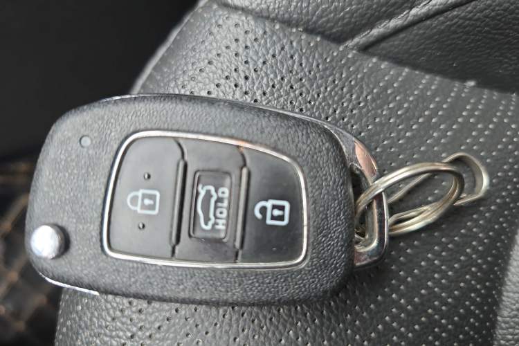 Used Hyundai Elantra (6th Generation / Lingdong) 2019 1.5L CVT ZhiXuan – Elite Version Interior 1