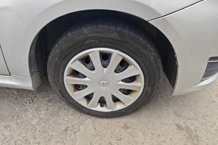 Used BAIC E Series 2013 Sedan 1.3L Manual Joy Edition