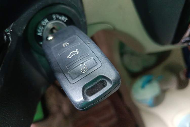 Used Kia Sportage 2013 2.0L Automatic Two-Wheel Drive GL Trim
