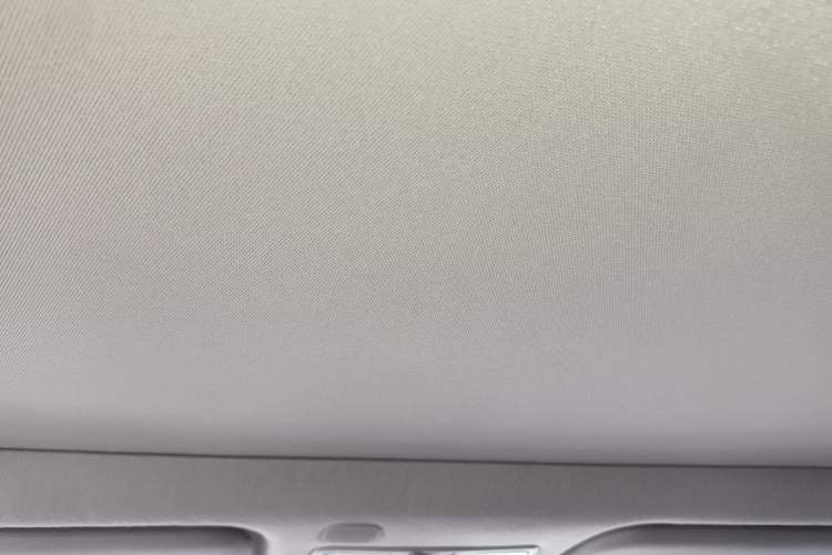 Used Hyundai Mistra 2017 1.8L Automatic Deluxe DLX Model China V Emission Standard Headliner