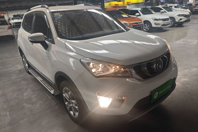 Used CHANGAN CS15 2016 1.5L Manual Fashion Edition Exterior 1