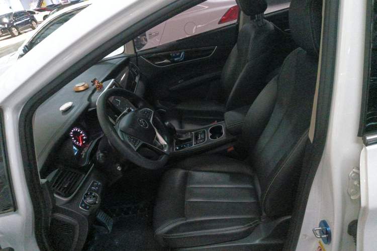 Used BYD Song MAX 2018 1.5T Automatic Smart Connect Flagship 7-Seater Left Front Seat