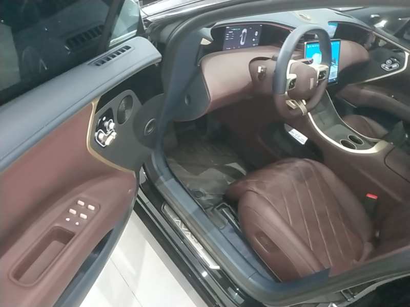 Used Avatr 11 2025 Max All-Electric Four-Wheel Drive — 15