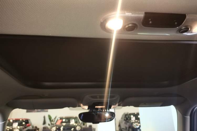 Used MINI MINI 2019 1.5T COOPER Classic Edition Five-Door Version