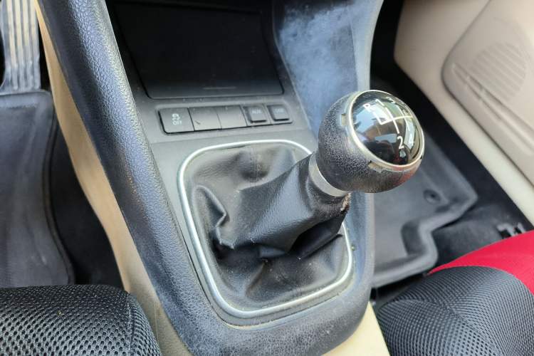 Used Volkswagen Golf 2011 1.6 Manual Comfort Model
