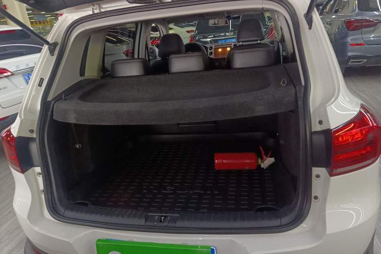 Used Volkswagen Tiguan 2016 280TSI Automatic Two-Wheel-Drive Silk Road Style Edition Trunk