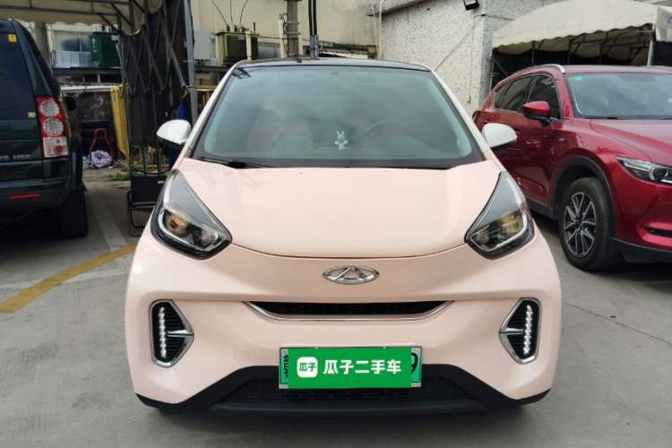 Used Chery Little Ant 2022 Sweet Pink Edition Half-Sugar Version Lithium Iron Phosphate 29.2 kWh 30 kW 301 km