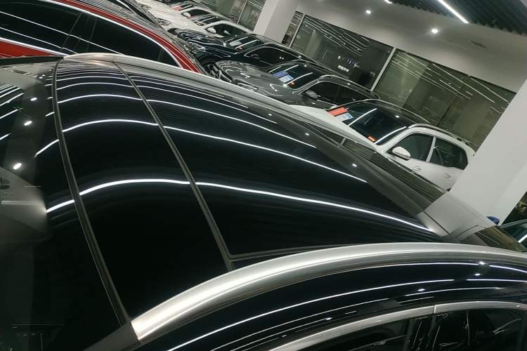 Used Mercedes-Benz GLA 2023 GLA 200 Roof