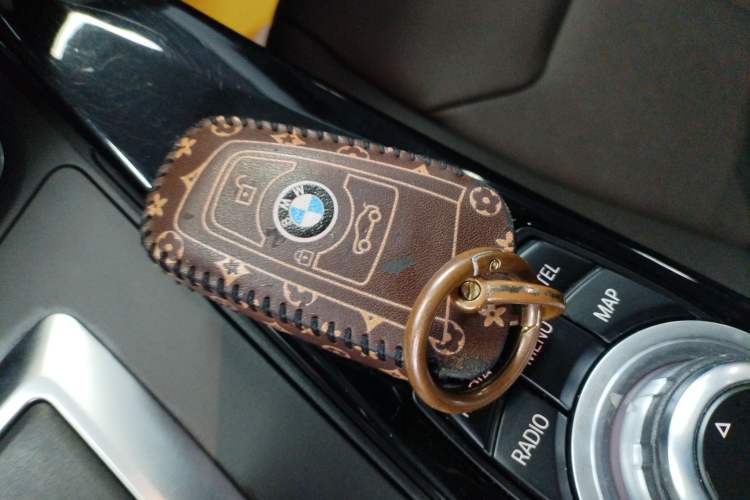 Used BMW 3 Series 2016 320Li Fashion Model Interior 1