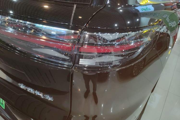 Used Chery T11 2026 Model 220 All-Wheel Drive Family Fun Edition
