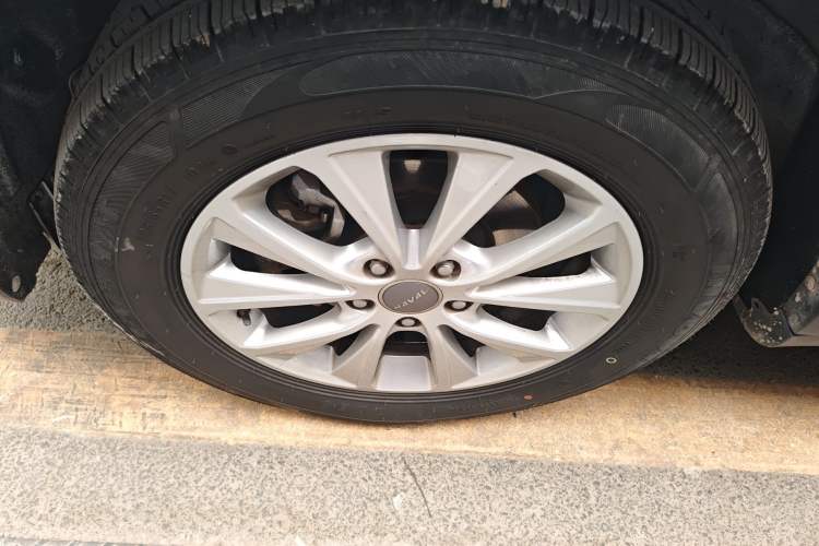 Used Haval H6 2018 Blue Label Sport Edition 1.5T Manual Two-Wheel Drive Elite Model Left Front Wheel Hub