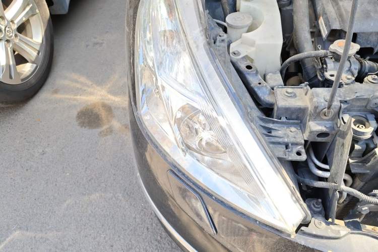 Used Nissan Teana 2009 Duke 2.5L XV VIP Deluxe Edition Right Front Headlight