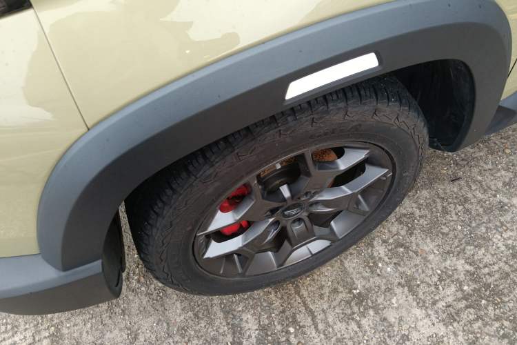 Used Geely Auto Cowboy 2025 1.5TD Fun-Offroad Version Left Front Wheel Hub