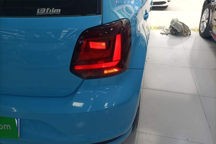 Used Volkswagen Polo 2016 1.4L Manual Fashion Model
