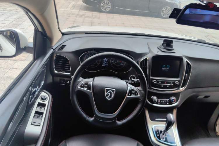 Used Baojun 560 2016 1.8L iAMT Luxury Model