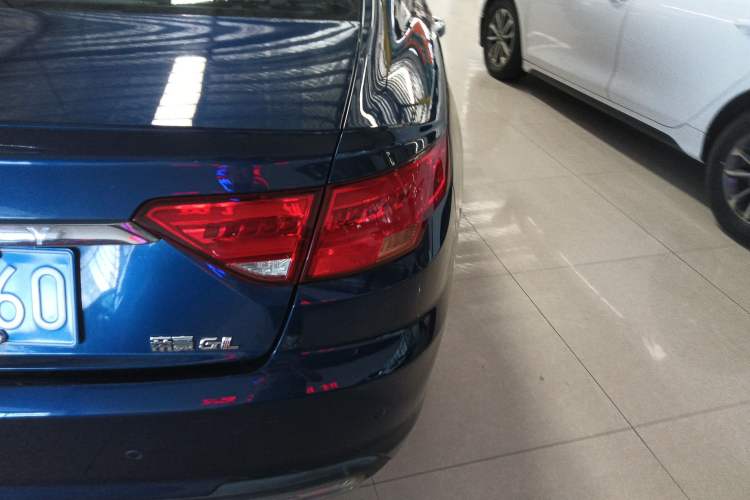 Used Geely Auto Emgrand GL 2019 1.8L DCT Elite Smart Edition Right Rear Taillight