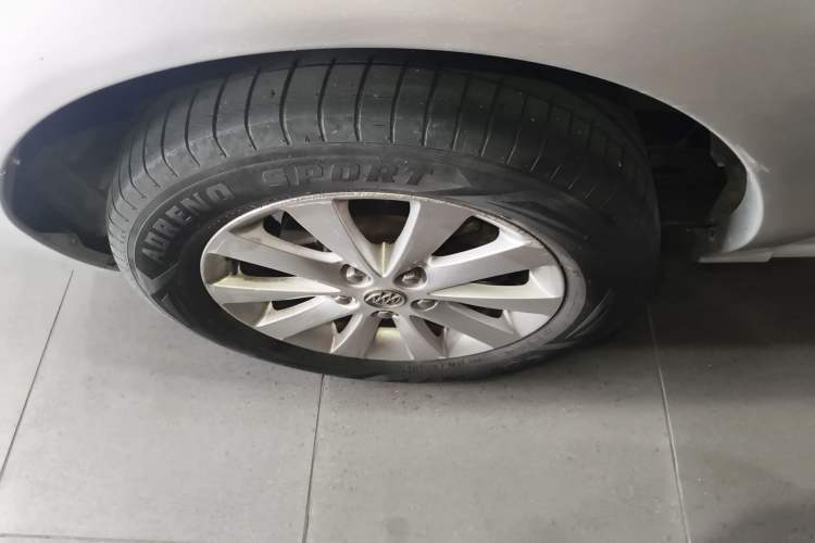 Used Buick GL8 2014 2.4L Classic Edition