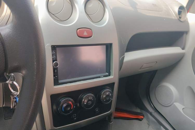 Used FAW Weizhi V2 2010 1.3L Manual Luxury Version
