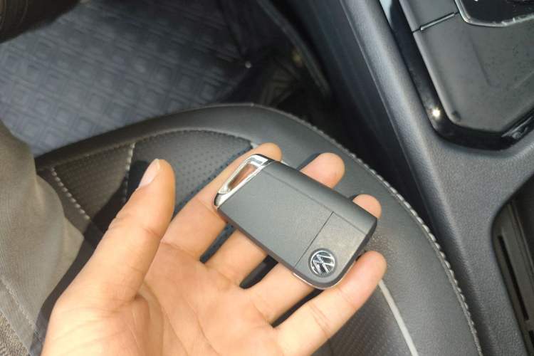 Used Volkswagen Tiguan L 2022 330TSI Automatic Two-Wheel Drive R-Line Enhanced Edition