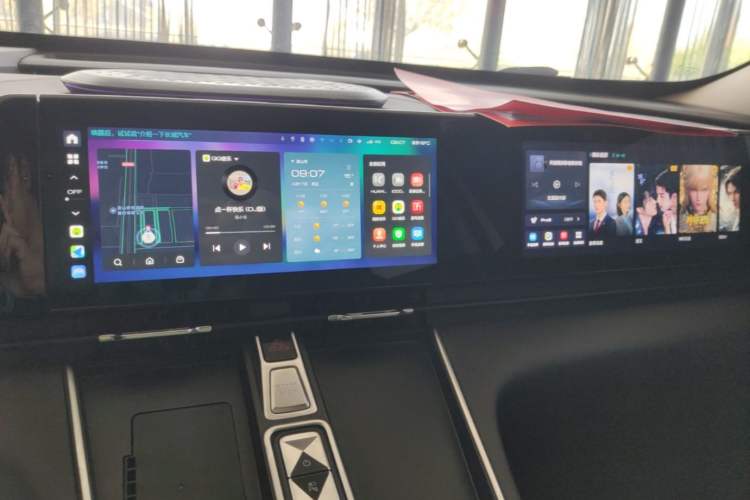 Used Haval Fierce Dragon Max 2023 1.5L Hi4 105 Four-Wheel Drive Smart Flagship Edition Audio And AC Panel