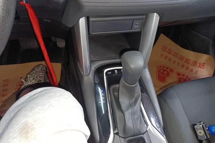 Used Toyota Corolla Cross 2024 2.0L Pioneer Edition Gear Lever