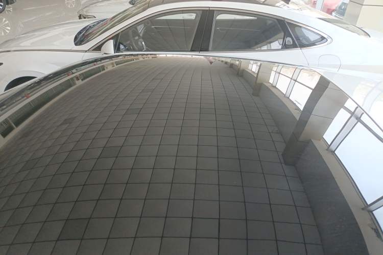 Used CHANGAN UNI-V 2025 1.5T 500Bar High-Energy Version