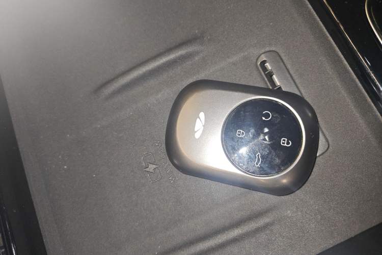 Used Chery Fengyun T9 2024 120 Long-Range Comfort Version 5-Seater with Ternary Lithium Battery
