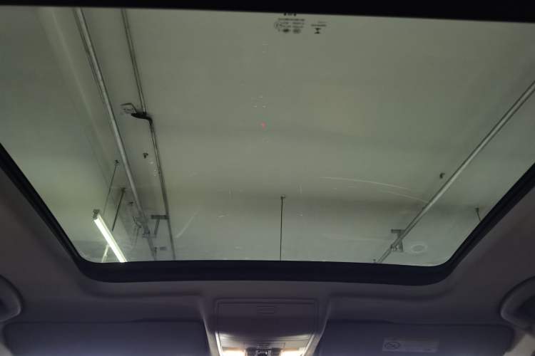 Used Skoda Kodiaq 2019 Facelifted TSI330 5-Seater Two-Wheel-Drive Luxury Enjoyment Edition China VI Standard Headliner