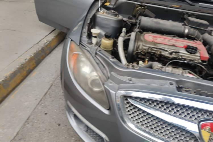 Used Lotus L5 2011 Sedan 1.6L Automatic Fashion Edition