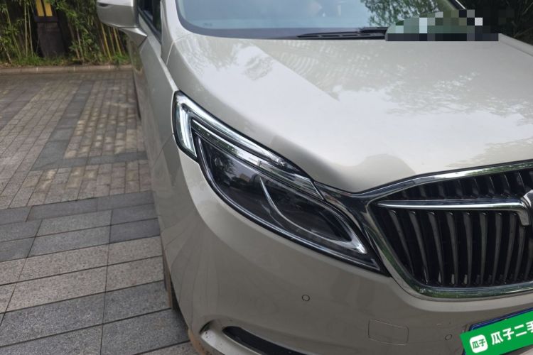 Used Buick GL8 2018 ES 28T Flagship Model China VI Standard Right Front Headlight