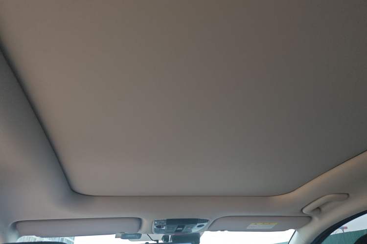 Used Kia Sportage (Chinese Domestic Model) 2023 2.0T Two-Wheel-Drive Prestige Edition
