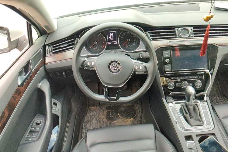 Used Volkswagen Magotan 2019 330TSI DSG Luxury Version China VI Standard