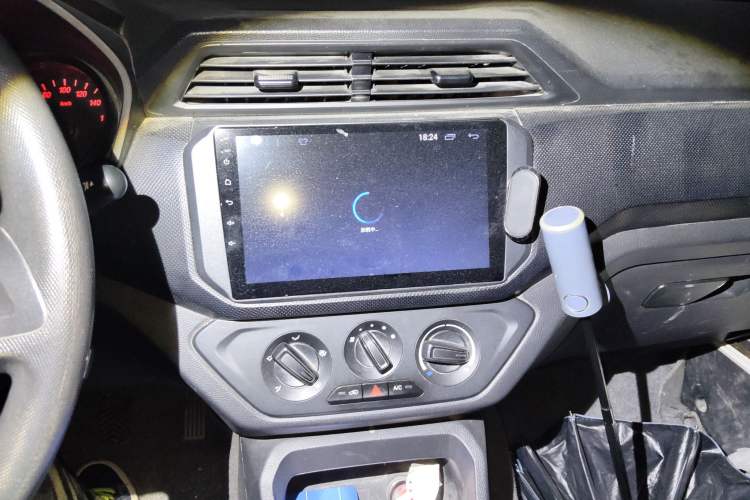 Used Wuling Hongguang 2019 1.5L S Basic Version China VI Standard LAR