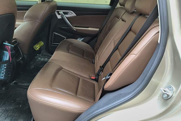 Used Geely Auto Emgrand X7 Sport 2016 1.8TD Automatic ZhiZun Version
