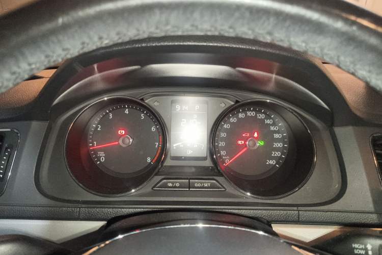 Used Volkswagen Lavida 2017 1.6L Automatic Comfort Edition
