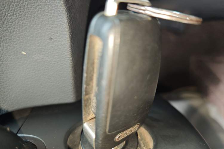 Used Audi Q3 2015 30 TFSI Ambition Edition Vehicle Key