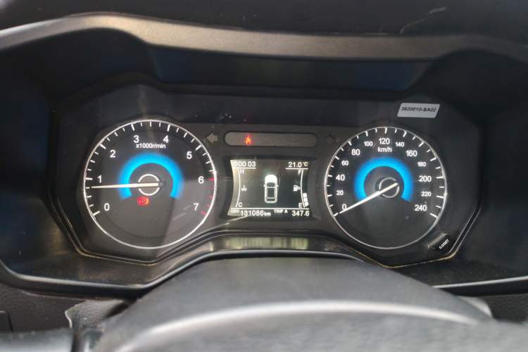 Used Dongfeng Fengon 580 2016 1.5T Manual Luxury Edition
