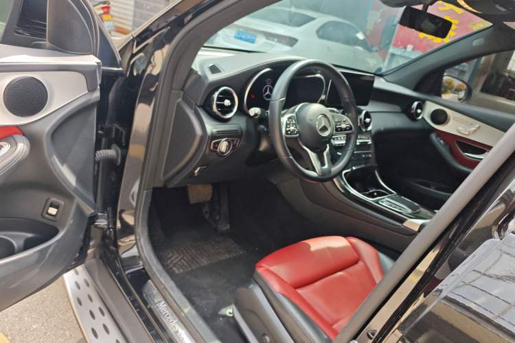 Used Mercedes-Benz GLC Coupe 2020 GLC 260 4MATIC Coupe SUV Driver Seat