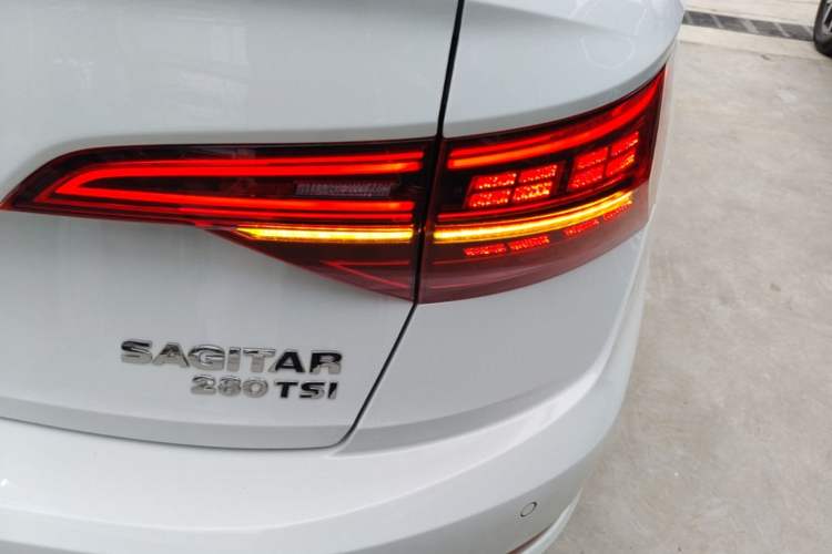 Used Volkswagen Sagitar 2021 280TSI DSG Excellence Edition Right Rear Taillight