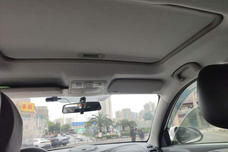 Used Changan CS35 2015 1.6L Automatic Luxury Model China IV Standard