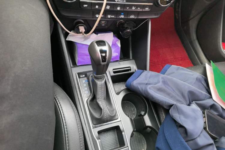 Used Hyundai Tucson 2015 1.6T Dual-Clutch Two-Wheel-Drive Smart Model Gear Lever